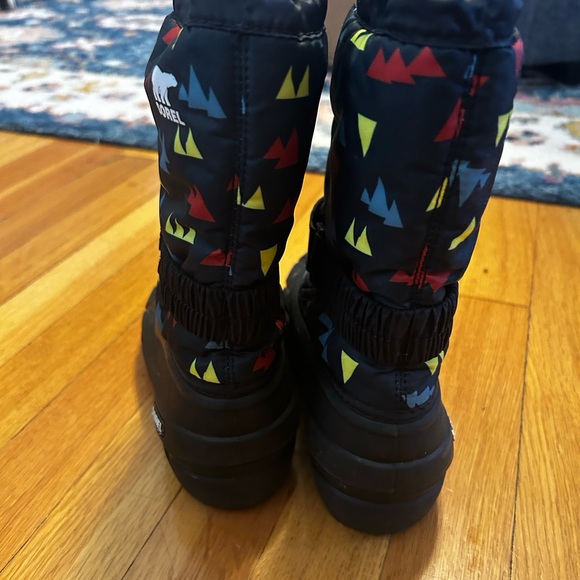 Sorel Kids' Black and Multicolor Snow Boots - Picture 3 of 6